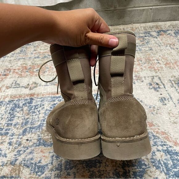 Ugg Camino Field Boot, used, in great condition main image 5